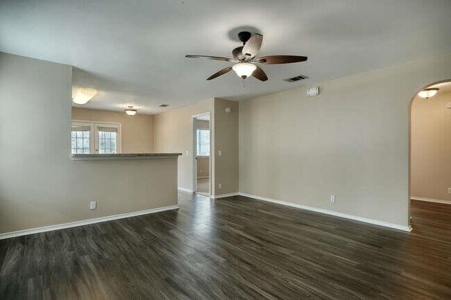Building Photo - 244 LANGLEY None