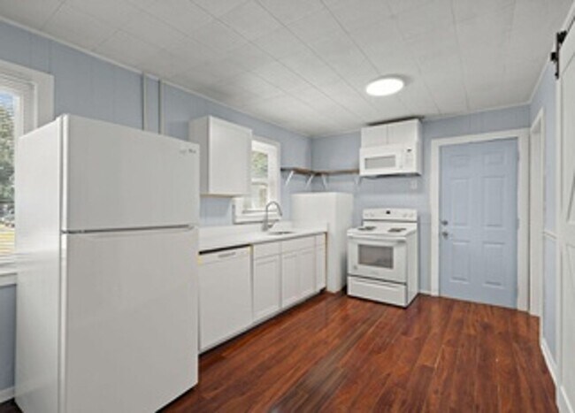 Building Photo - Cute 2 Bed 1 Bath Home for Rent