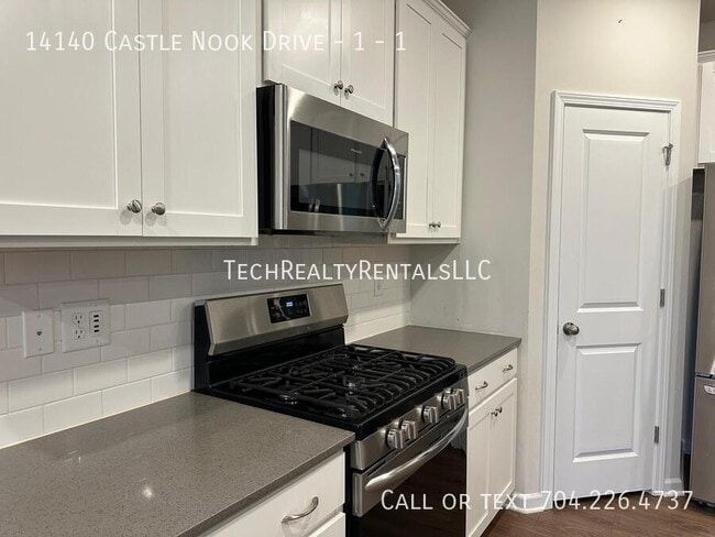 Foto del edificio - 14140 Castle Nook Dr