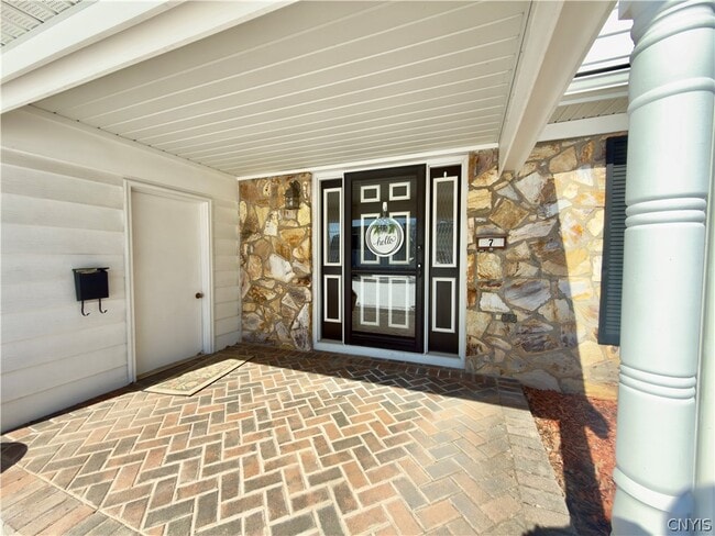 Building Photo - 7 Berrywood Rd