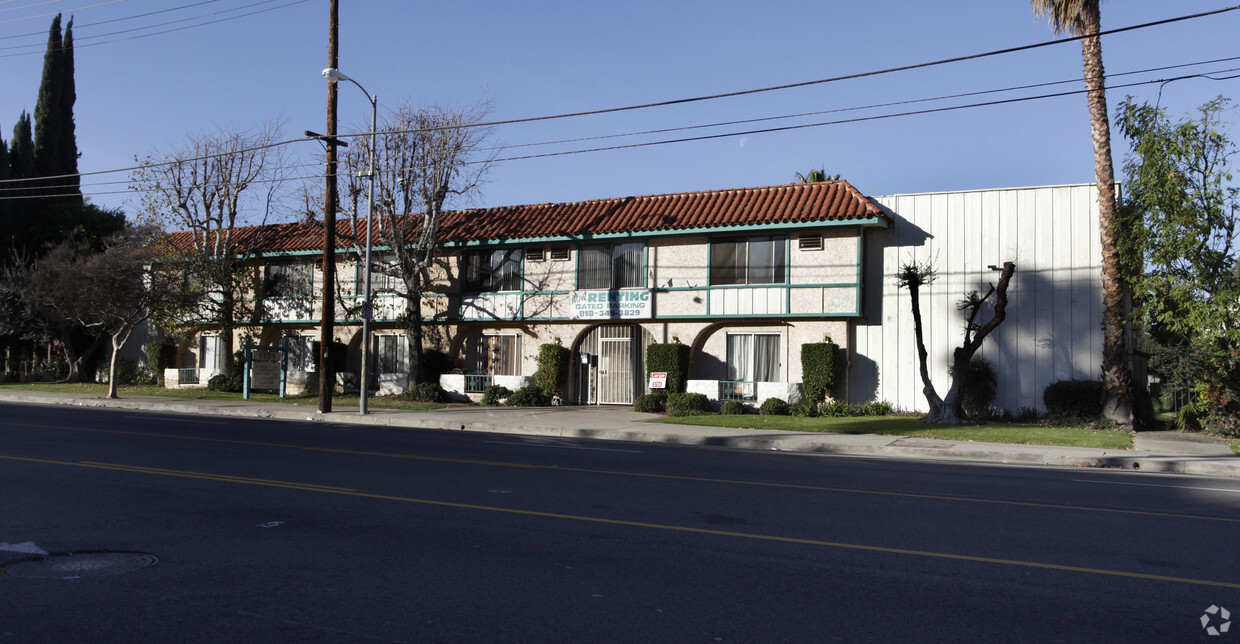 Primary Photo - Reseda Vista