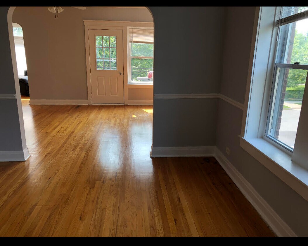 Living Room/Dining Room - 5353 W Belle Plaine Ave