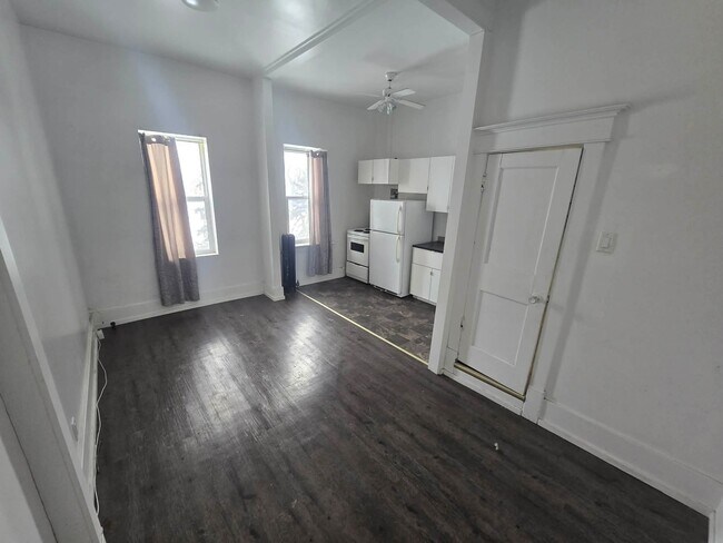 Photo du bâtiment - 501 McMillan Ave