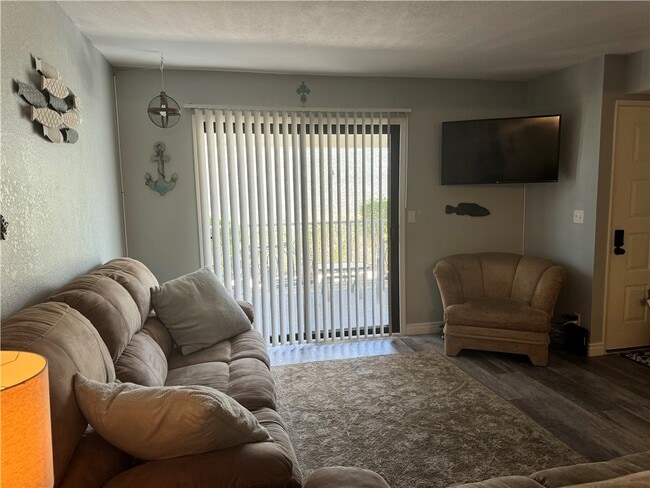 Building Photo - 1663 AZ-95