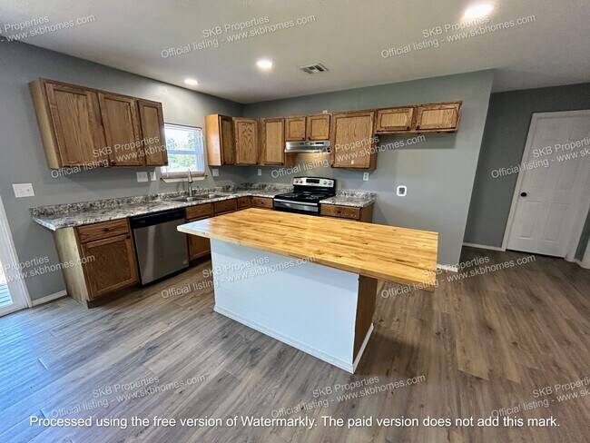 Building Photo - 28967 Frisco St