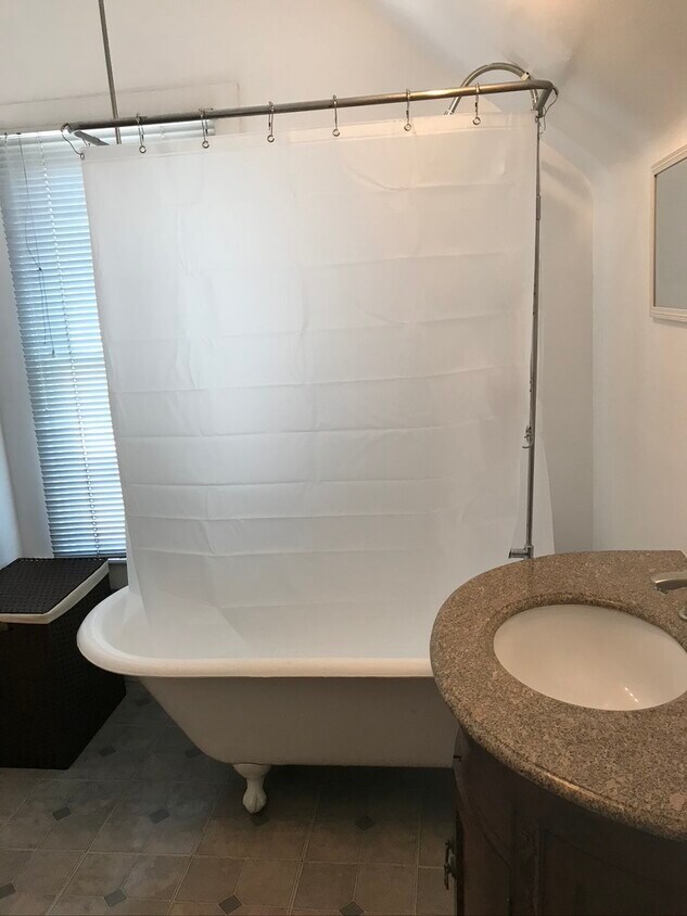 Foto principal - 224 N Glassell St