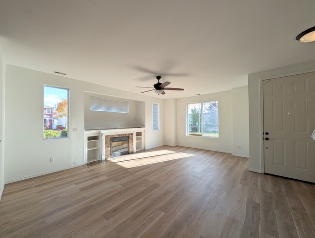 Building Photo - Large Four Bedroom Corner Lot! Close to JB...