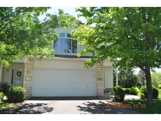 Building Photo - 700 Bradbury Cir