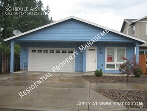 Building Photo - 2745 28th Pl