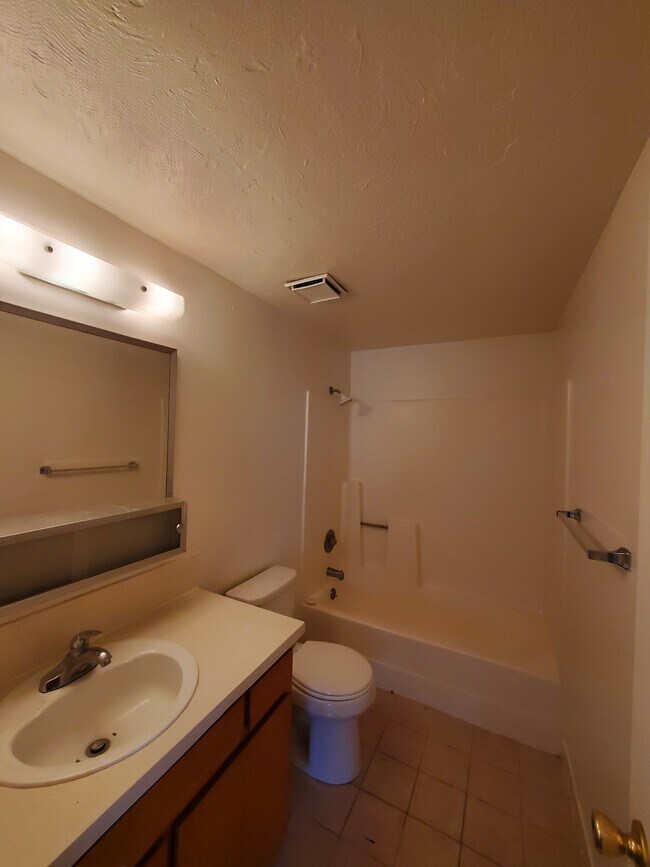 Foto del edificio - 1430 Jefferson Ave