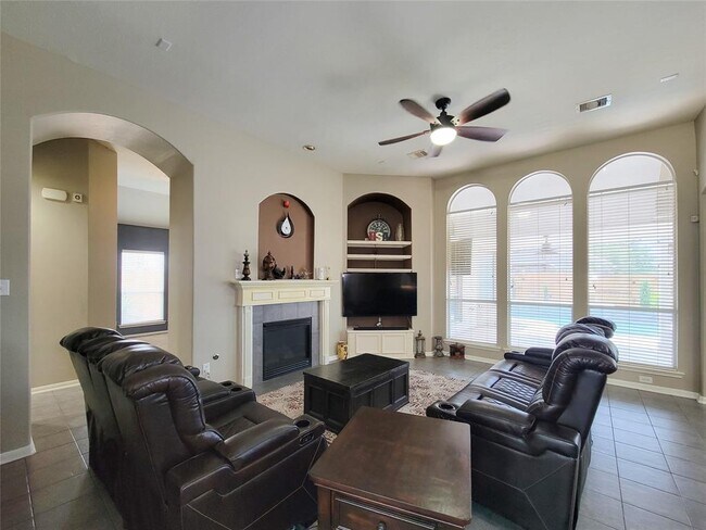 Foto del edificio - 22531 Windbourne Dr