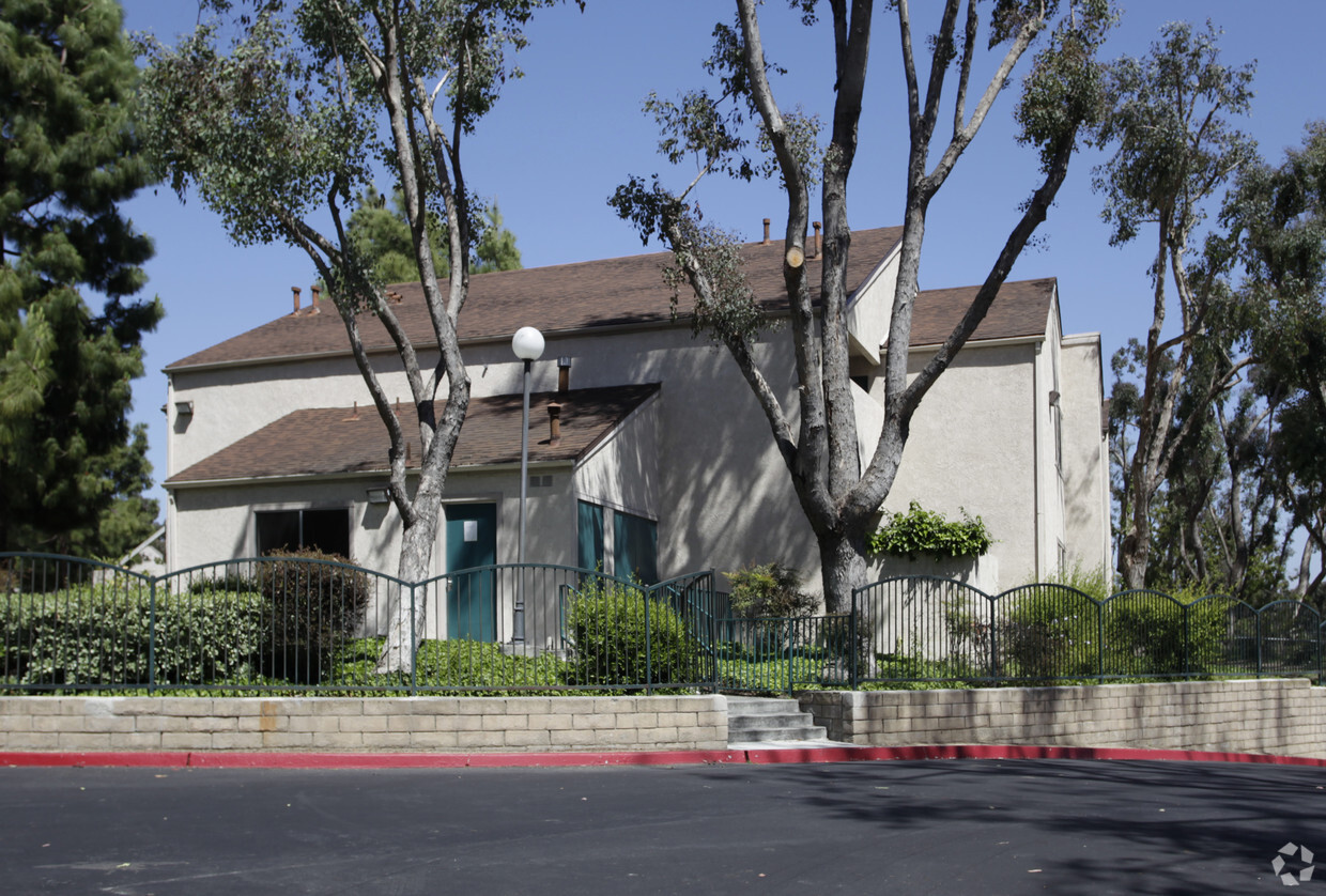 Foto del edificio - Alicia Park Apartments