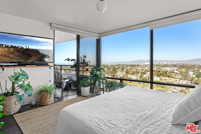 Foto del edificio - 4316 Marina City Dr