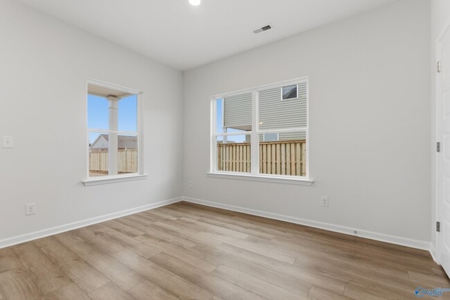 Foto del edificio - 20226 Nightingale Dr