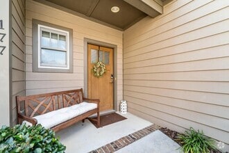 Building Photo - 177 Pinebranch Ct