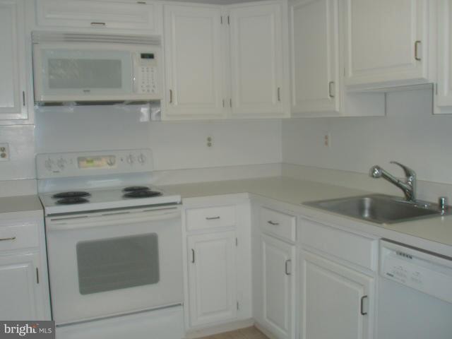 Building Photo - 6715 Hillandale Rd