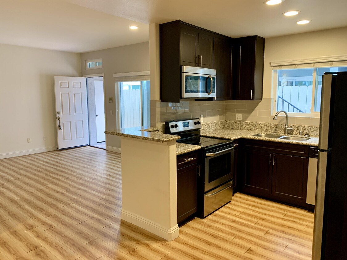 Foto principal - 3644 Third Ave