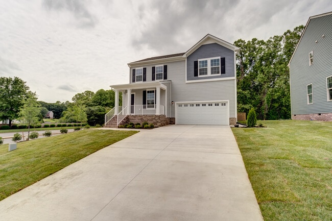 Building Photo - 300 Northfield Hts Ln