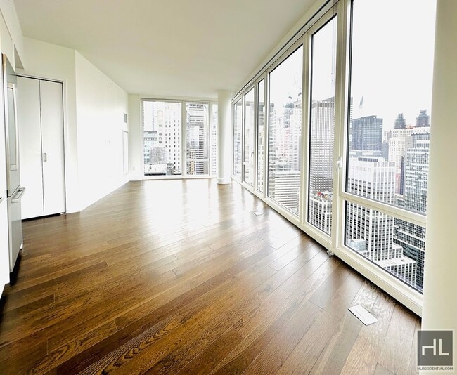 Building Photo - East 44th Street