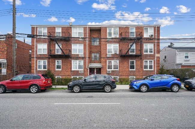 Building Photo - 10515 Seaview Ave