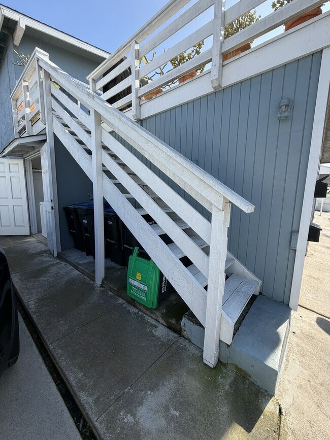 Foto del edificio - 618 Clubhouse Ave