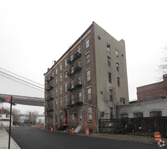 8 Old Fulton St Brooklyn Ny 11201 Apartments Building Photo 8 Old Fulton St