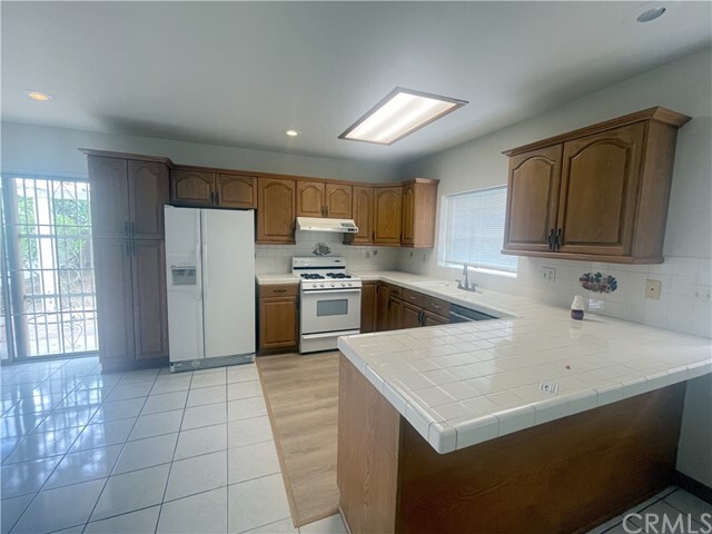 Building Photo - 409 W Hammel St