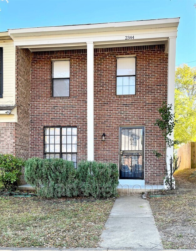 Photo - 2344 N Orchid Dr