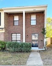 Building Photo - 2344 N Orchid Dr