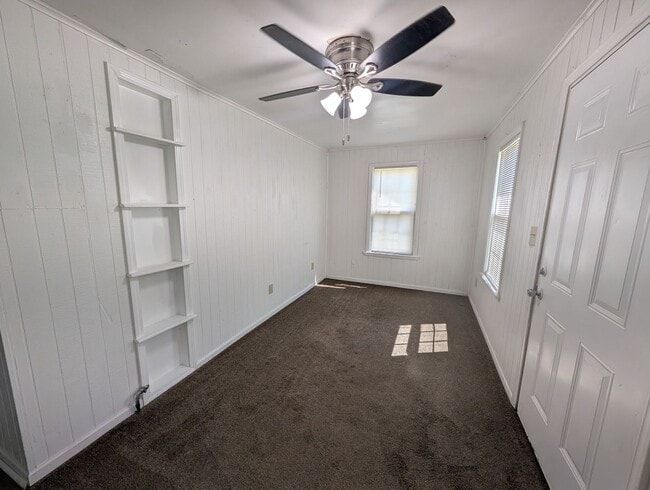 Building Photo - 1 Bedroom Home Pryor