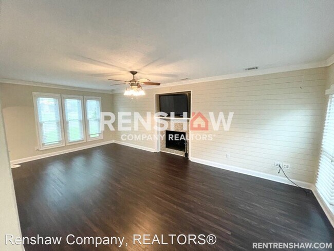 Building Photo - 4 br, 2.5 bath House - 2957 Woffington Ln