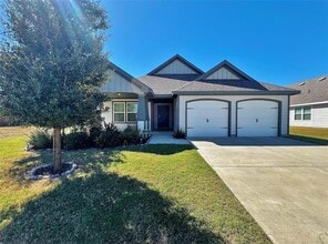 Building Photo - 613 Mayfield Dr