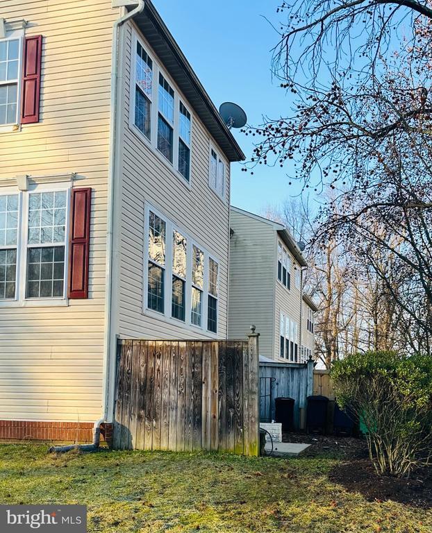 9608 Woodview Dr, Bowie, MD 20721 Townhome Rentals in Bowie MD