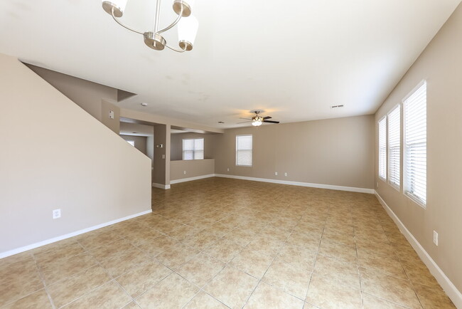 Building Photo - 9445 W Jamestown Rd