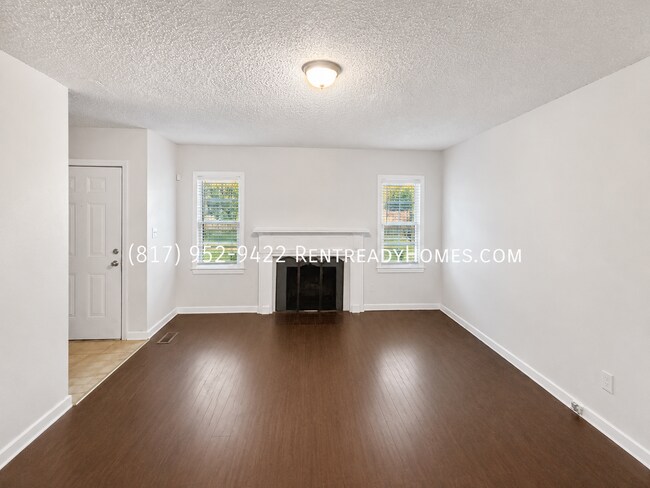 Foto del edificio - 1416 Woodward Rd