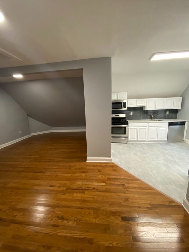 Foto del edificio - 363 Sherman Ave