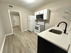 Building Photo - 4219 Springfield Blvd