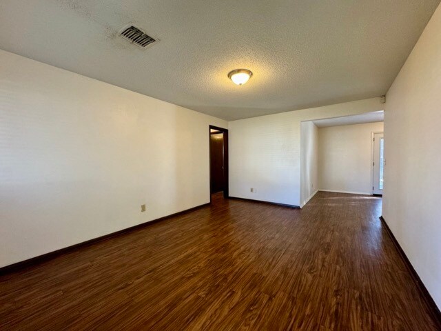 Building Photo - 3420 Ridglea Ct
