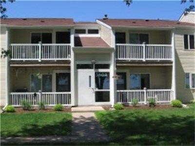 Primary Photo - 560 N Douglas St