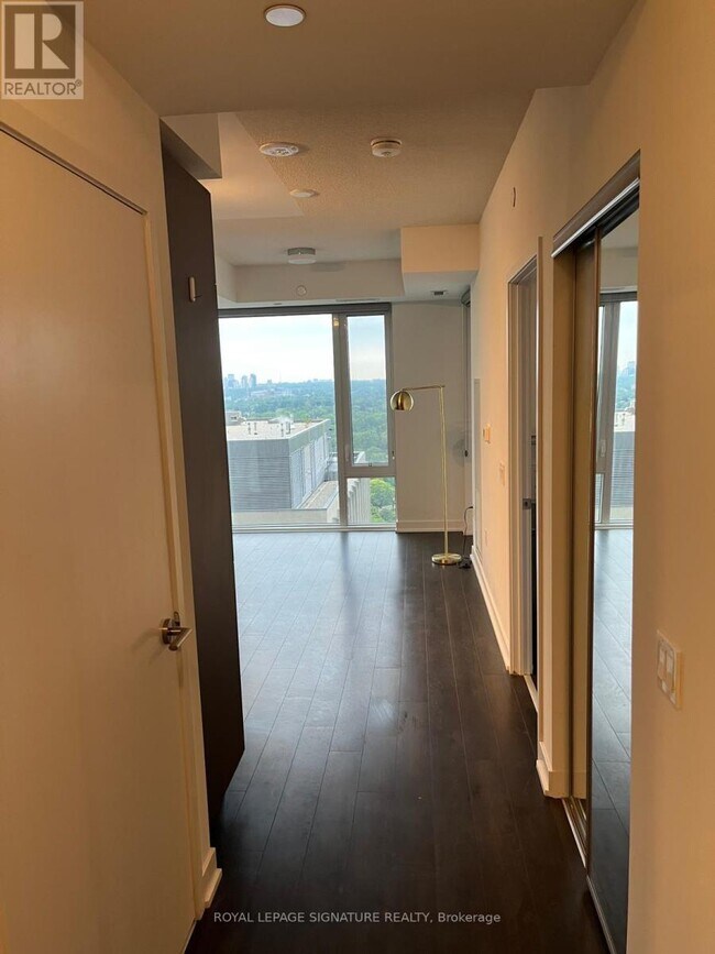 Photo du bâtiment - 50 O'Neill Rd