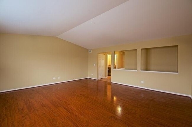 Foto del edificio - 25243 Colligan St