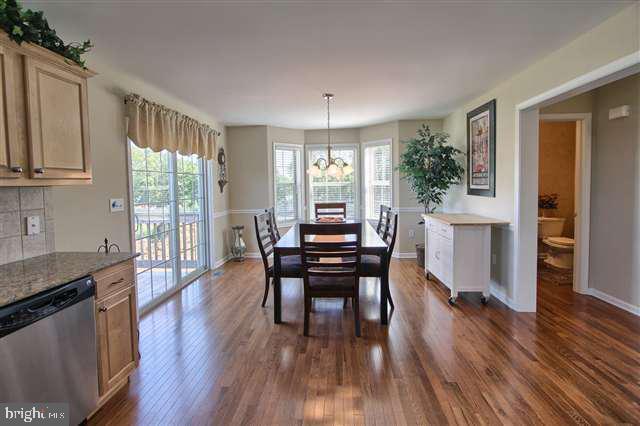 Building Photo - 6468 Creekbend Dr