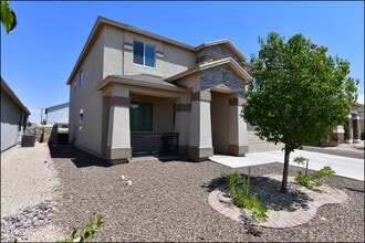 Building Photo - 14717 Tierra Escape Ave