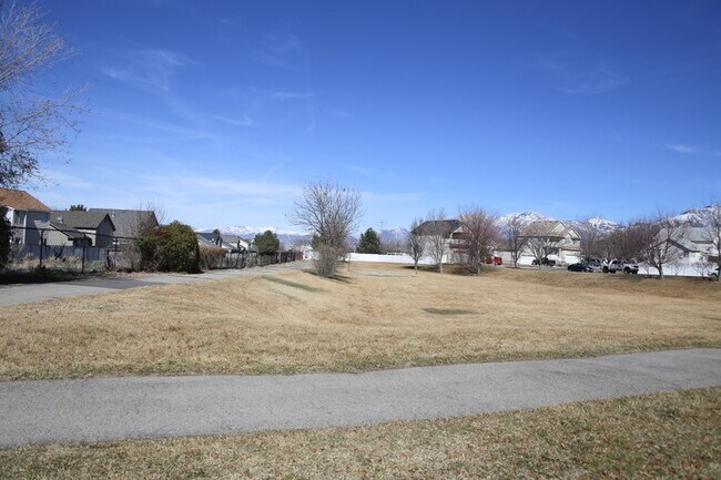 Building Photo - 356 Clintwood Dr