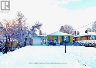 Building Photo - 524-524 Rouge Hills Dr