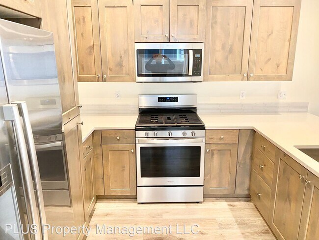 Building Photo - 3 br, 2.5 bath House - 2536 NE Purcell Blvd
