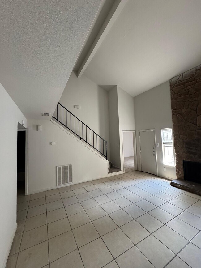 Foto del edificio - 12282 Wild Pine Dr