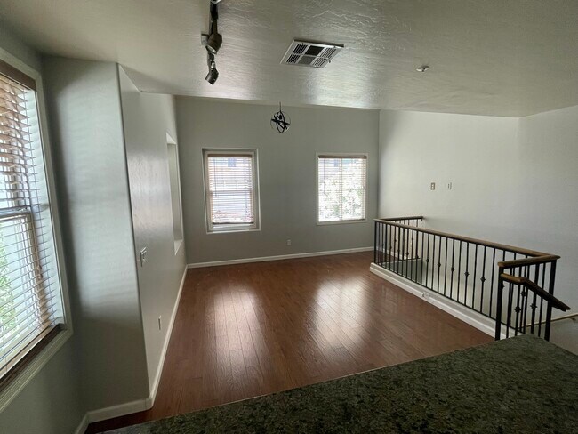 Building Photo - 4200 E Jasper Dr