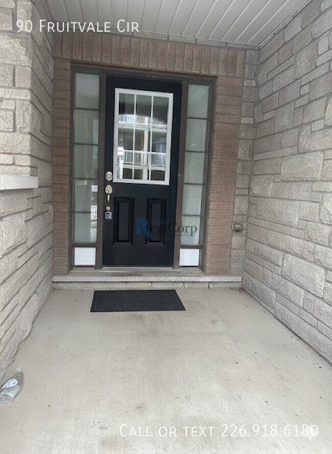 Photo du bâtiment - 90 Fruitvale Cir
