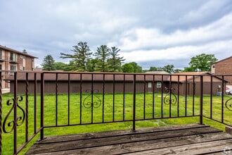 Building Photo - Hickory Ridge Apartments